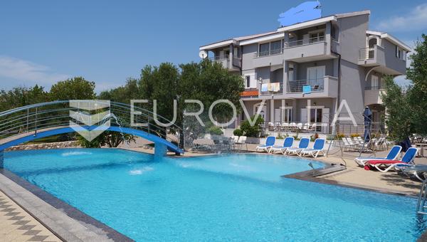 Primošten, prekrasna villa sa velikim bazenom