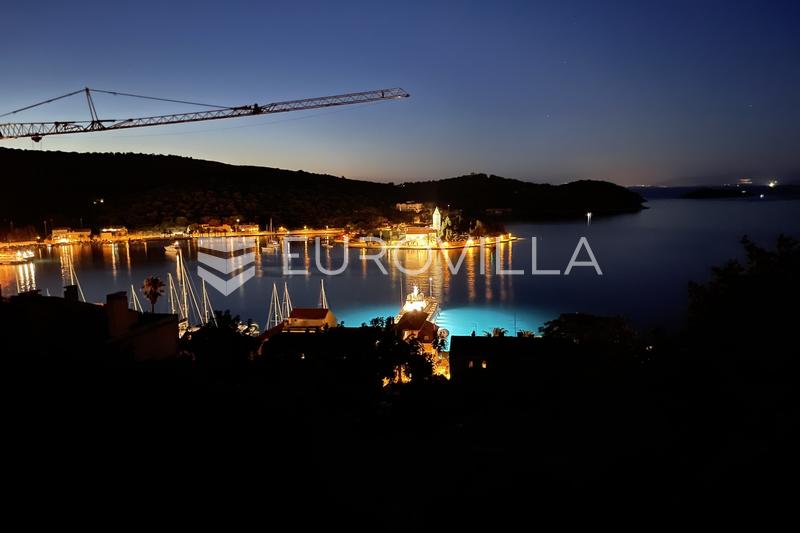Vis, terreno edificable excepcionalmente atractivo en una ubicación privilegiada con vistas a toda la bahía de Vis. - 2