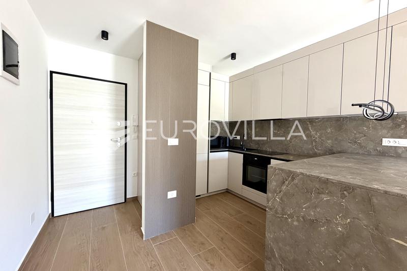 Pula, szélesebb központ, hosszú távú bérbeadás egy designer lakásban, új építésű épületben, garázzsal - 6