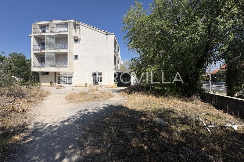 Vodice, hotel for renovation - 1