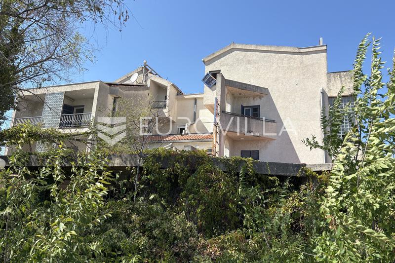 Vodice, hotel for renovation - 6