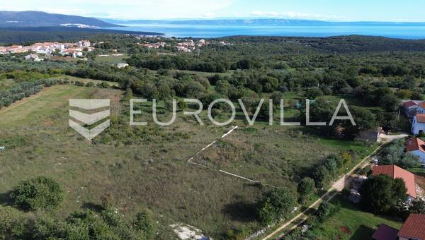 Istria, Krnica, excepcional terreno edificable con vistas al mar, permiso de construcción vigente.
