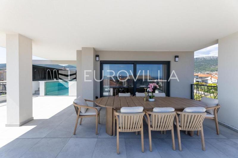 Kastela - casa con dos unidades residenciales separadas y dos piscinas - 20