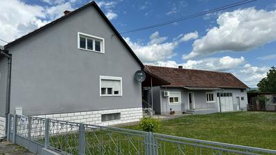 Novi Mihaljevci, obiteljska kuća sa pomoćnom zgradom i prekrasnim dvorištem