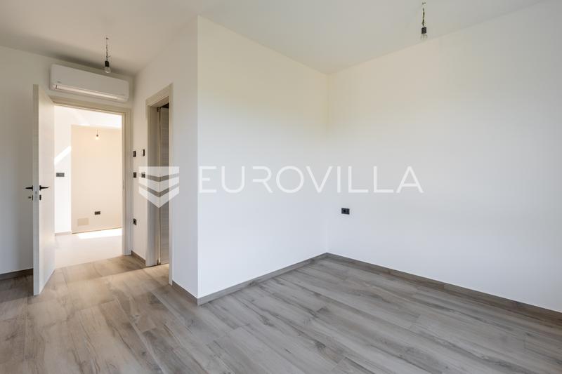 Medulin, Medulin - minőségi és modern ikerház A, fűtött medencével 30 m² és garázzsal, 146 m² - 10