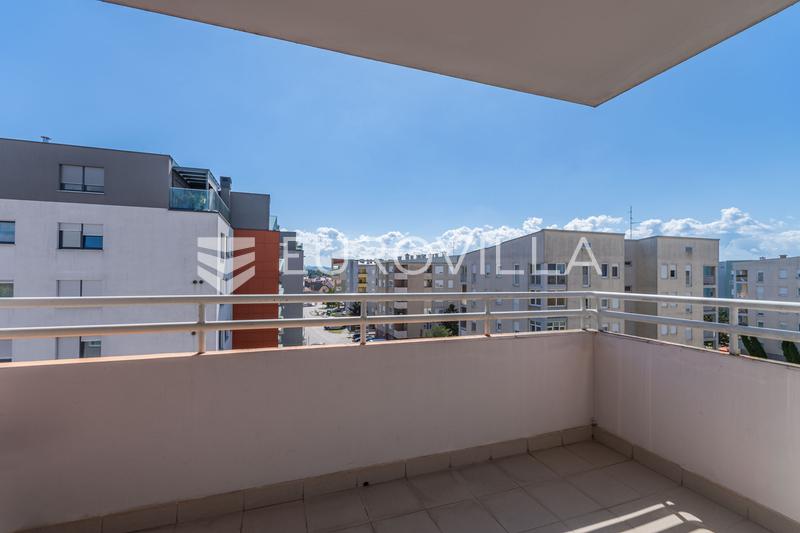Varaždin, Pos naselje, novouređen trosoban stan površine 77 m² - 8