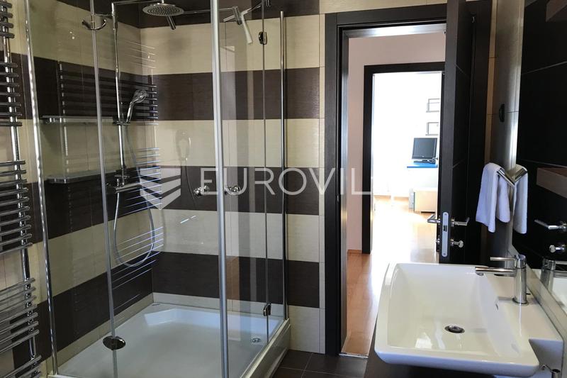 Istrie, Pula, maison avec piscine à louer à long terme près du centre - 13