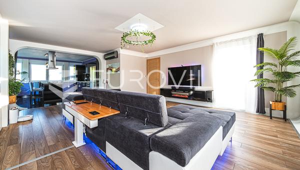 Zagreb, Podsused - Lys 116,46 m² penthouse med en 15 m² terrasse, der tilbyder åben udsigt og parkering