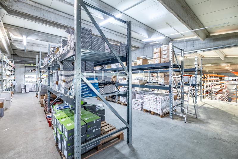 Zagreb, Jankomir, erhvervs- og lagerhal 853 m² med kontorlokaler 56 m². - 4