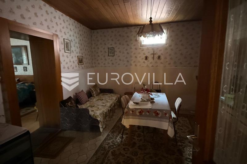 Vinkovci, Centrum, Huis van 211 m² op 740 m² Grond - 9