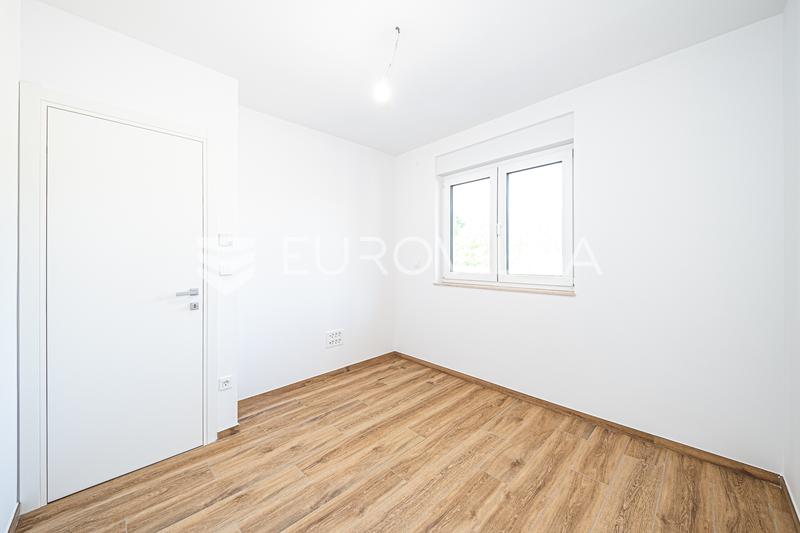 Záhřeb, Resnik, Prémiový třípokojový byt se zahradou a 2 parkovacími místy, NOVÁ STAVBA - 7