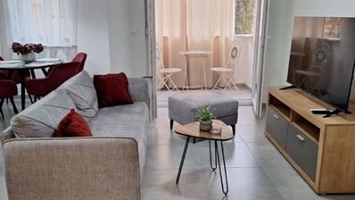 Pula, Sijana - Moderne etværelses lejlighed i nybyggeri med terrasse til langtidsleje