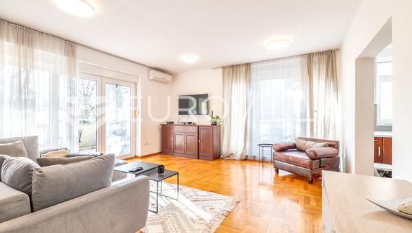 Zagreb, Sveti Duh, prekrasan trosoban stan104 m², 2 parkinga