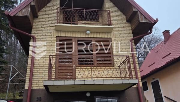 Velika, kuća u vikend naselju