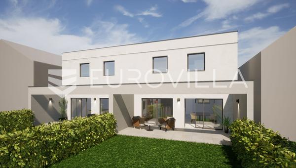 Slavonski Brod, Kolonija - dört odalı, iki katlı daire, özel bahçeli, 163,32 m²
