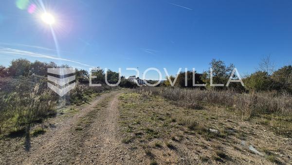 Istria, Porec, terreno comercial en la zona industrial, 12.330 m2