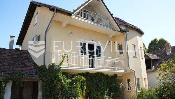Vinkovci, Központ, ház 655 m²