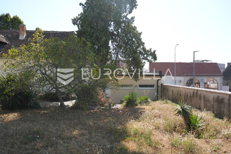 Vinkovci, Centrum, dům 655 m² - 17