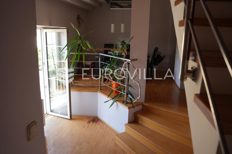 Vinkovci, Centrum, dům 655 m² - 2